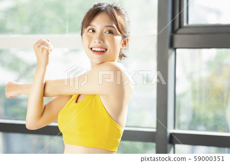 女式運動服 59000351