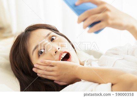 Woman Lifestyle Sleep Woman Lifestyle Sleep 59000358