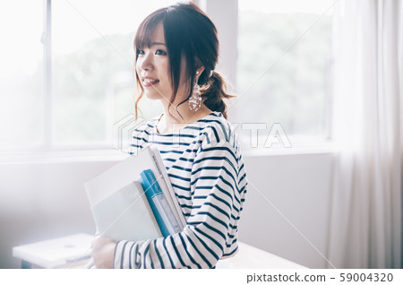 女性肖像 女性肖像 59004320