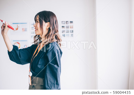 Female business portrait 59004435