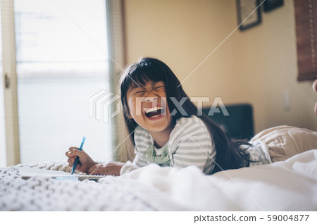 兒童女孩生活方式 兒童女孩生活方式 59004877