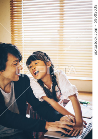 Parent-child lifestyle group 59005038