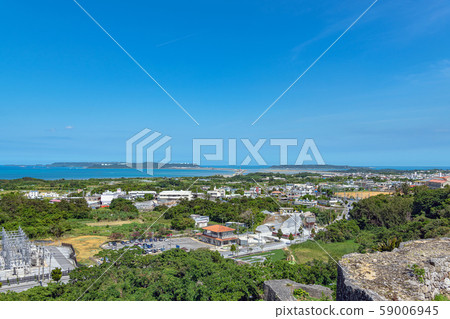 從勝連城眺望金木灣 從勝連城眺望金木灣 59006945