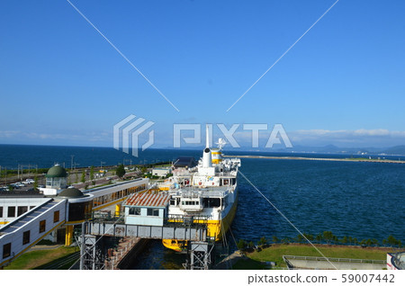 Blue box contact ship memorial ship "Hakkoda Maru" (Aomori Harbor / Aomori Prefecture Aomori City Yanagawa) Blue box contact ship memorial ship "Hakkoda Maru" (Aomori Harbor / Aomori Prefecture Aomori City Yanagawa) 59007442