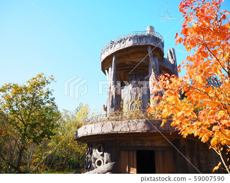 秋瀑布瀑布Suzuran山坡公園Morimi塔 59007590