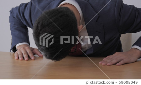 商人西裝道歉道歉 59008049