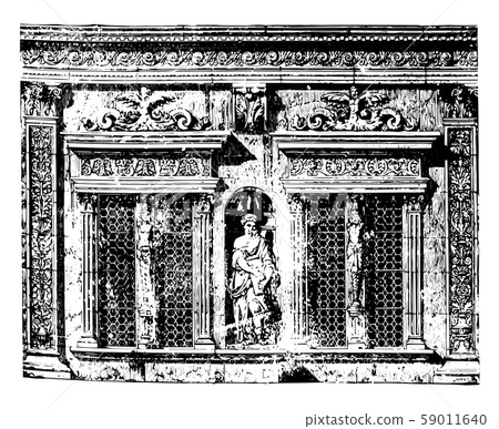 Facade of the Otto Heinrich Building in Heidelberg 59011640
