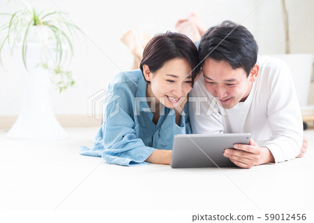 夫妻搜索平板電腦 夫妻搜索平板電腦 59012456