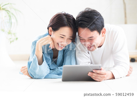 夫妻搜索平板電腦 夫妻搜索平板電腦 59012459