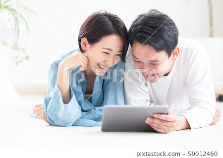 夫妻搜索平板電腦 夫妻搜索平板電腦 59012460