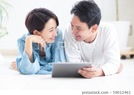 夫妻搜索平板電腦 夫妻搜索平板電腦 59012461