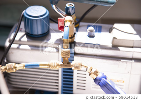 Air conditioner gas injector 59014518