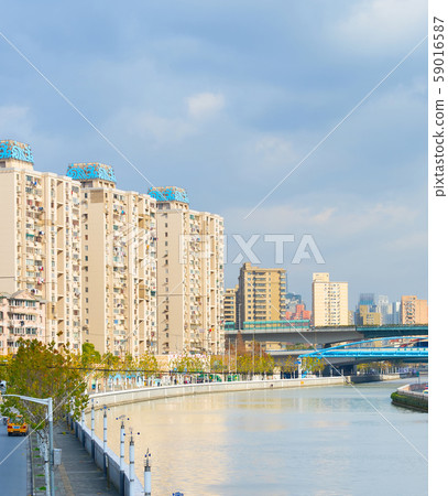 Skyline Shanghai apartment buildings river Skyline Shanghai apartment buildings river 59016587