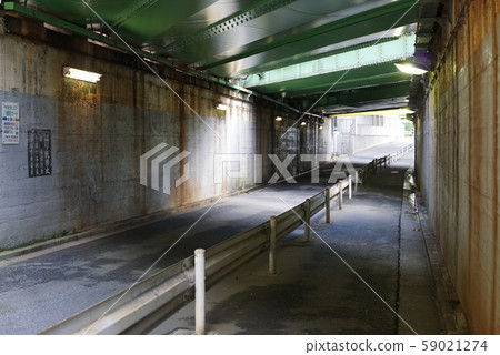 Under the guard of a railway running in the center of Tokyo 59021274