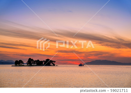 Sunset of Lake Shinji 59021711