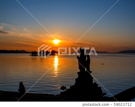 真嗣湖日落 59021712
