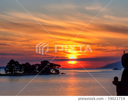 真嗣湖日落 真嗣湖日落 59021719