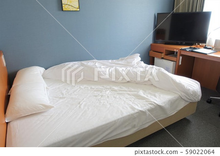 Bed at checkout 59022064