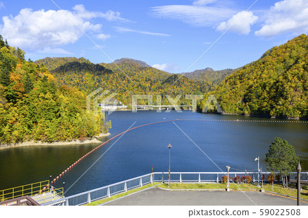 Autumn's Sapporo Lake Autumn's Sapporo Lake 59022508