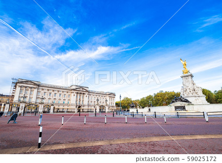London Buckingham Palace 59025172