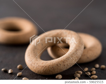 Ring-shaped cracknel with whole grain hemp flour Ring-shaped cracknel with whole grain hemp flour 59025515