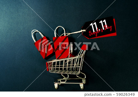shopping cart and shopping bag, year-end sale, 11.11 singles day sale concept 59026349