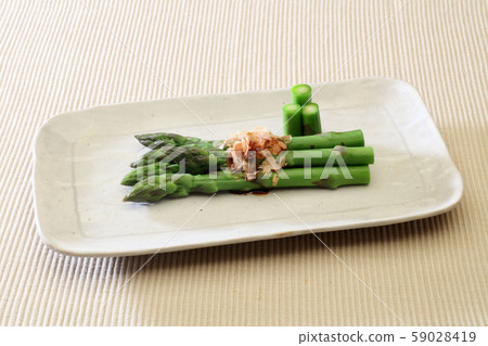 Asparagus Asparagus 59028419