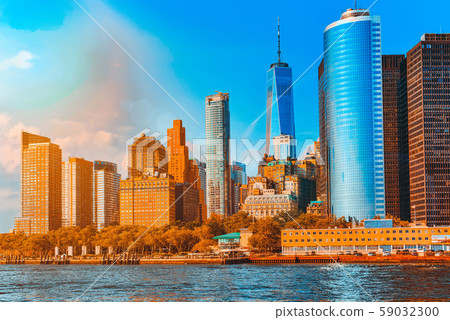 View from the water, from Hudson bay to Lower View from the water, from Hudson bay to Lower 59032300