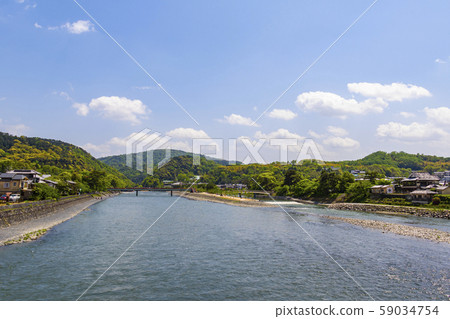 宇治川 宇治公園 立花島 立花橋和朝霧橋宇治市 京都府 照片素材 圖片 圖庫