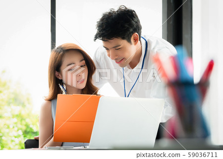 Men and women business conversation Men and women business conversation 59036711