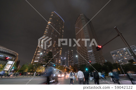 日本武藏小杉塔大廈的東京城市景觀,由於19號颱風的影響已於10月15日拍攝, 日本武藏小杉塔大廈的東京城市景觀,由於19號颱風的影響已於10月15日拍攝, 59042122