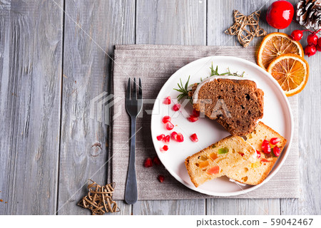 Christmas sliced chocolate cake and fruit cake 59042467