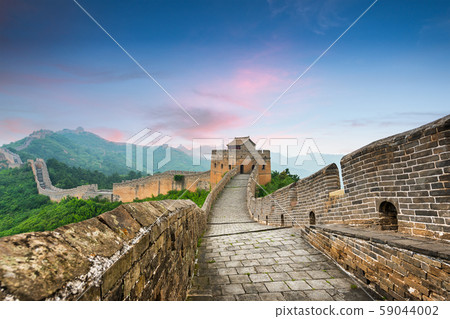 Great Wall of China at the Jinshanling section. 59044002