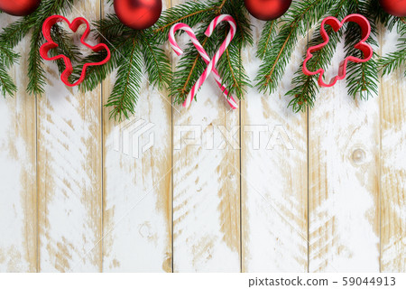 Christmas decorations, gingerbread shape and candy 59044913