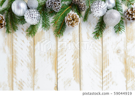 Christmas decorations, white balls and pine cones 59044919
