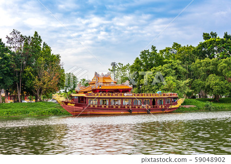 Dragon Boat Huong River Hue 59048902