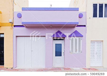 Authentic typical summer suburb home in Malta 59049269