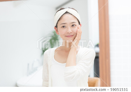 female, lady, woman 59051531