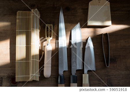 Various cooking utensils 59051918