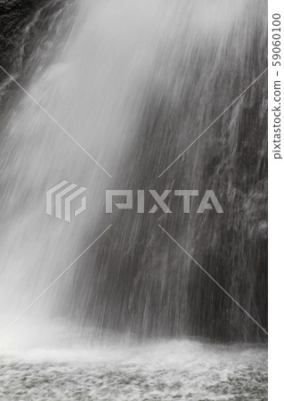 山梨龍族瀑布EOS 19 59060100