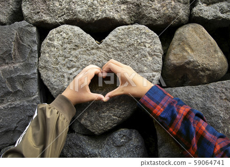 心形的石牆 59064741
