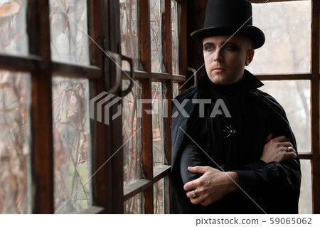 Lord of vampires portrait 59065062
