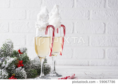 Champagne or prosecco with cotton candy Champagne or prosecco with cotton candy 59067786