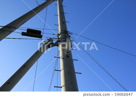 Outside light on the power pole 59068847