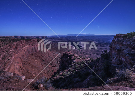Night sky above Buck Canyon overlook in Canyonlands National Park, Utah Night sky above Buck Canyon overlook in Canyonlands National Park, Utah 59069360