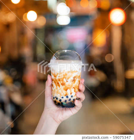 Chinpa Night Market Chinjucha Tea Woman night market tapioca tapioca milk tea 59075347