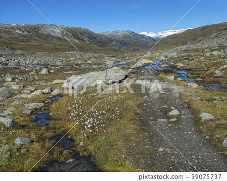 Autumn view on red Krossbu tourist station 59075737
