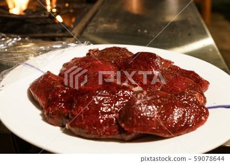 梅花鹿肉！將北海道產的北海道鹿的新鮮鹿肉製成烤肉1 59078644