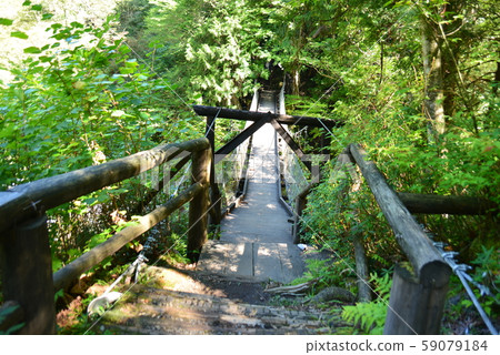 Nakahaccho Suspension Bridge over Atera River 59079184