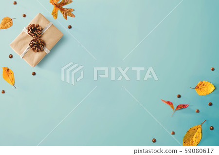 Gift box with autumn theme 59080617